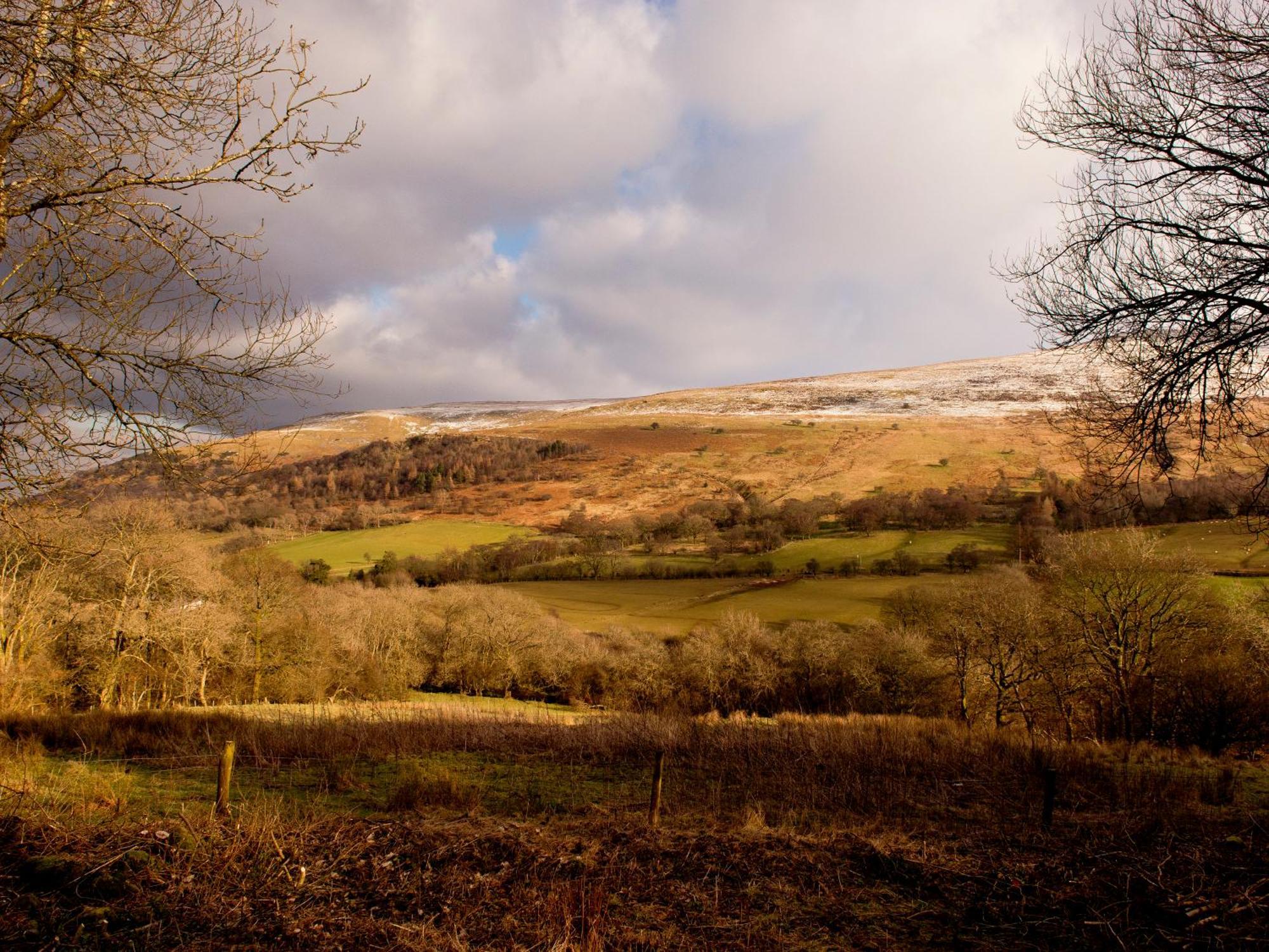 Хостел Yha Brecon Beacons Экстерьер фото